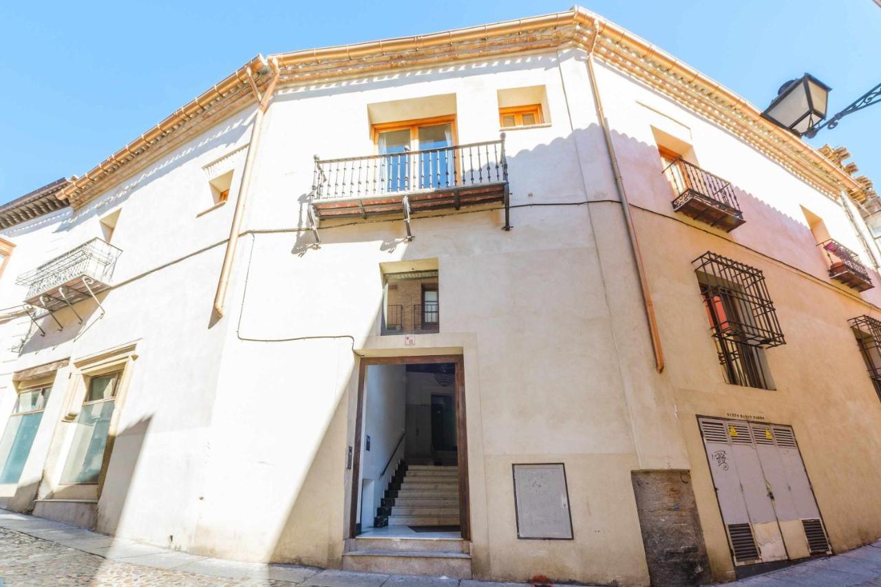 Apartamento Con Patio Junto A La Catedral By Toledo Ap エクステリア 写真