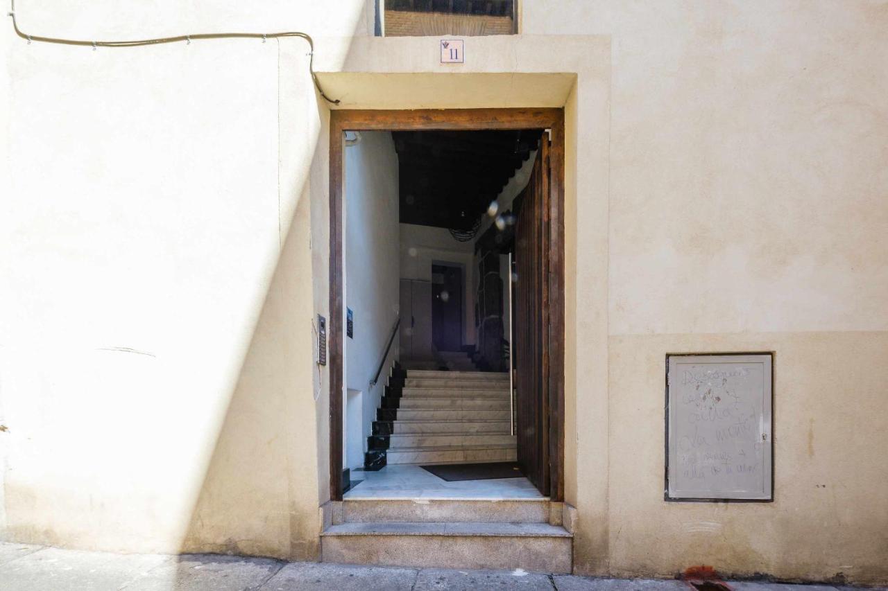 Apartamento Con Patio Junto A La Catedral By Toledo Ap エクステリア 写真