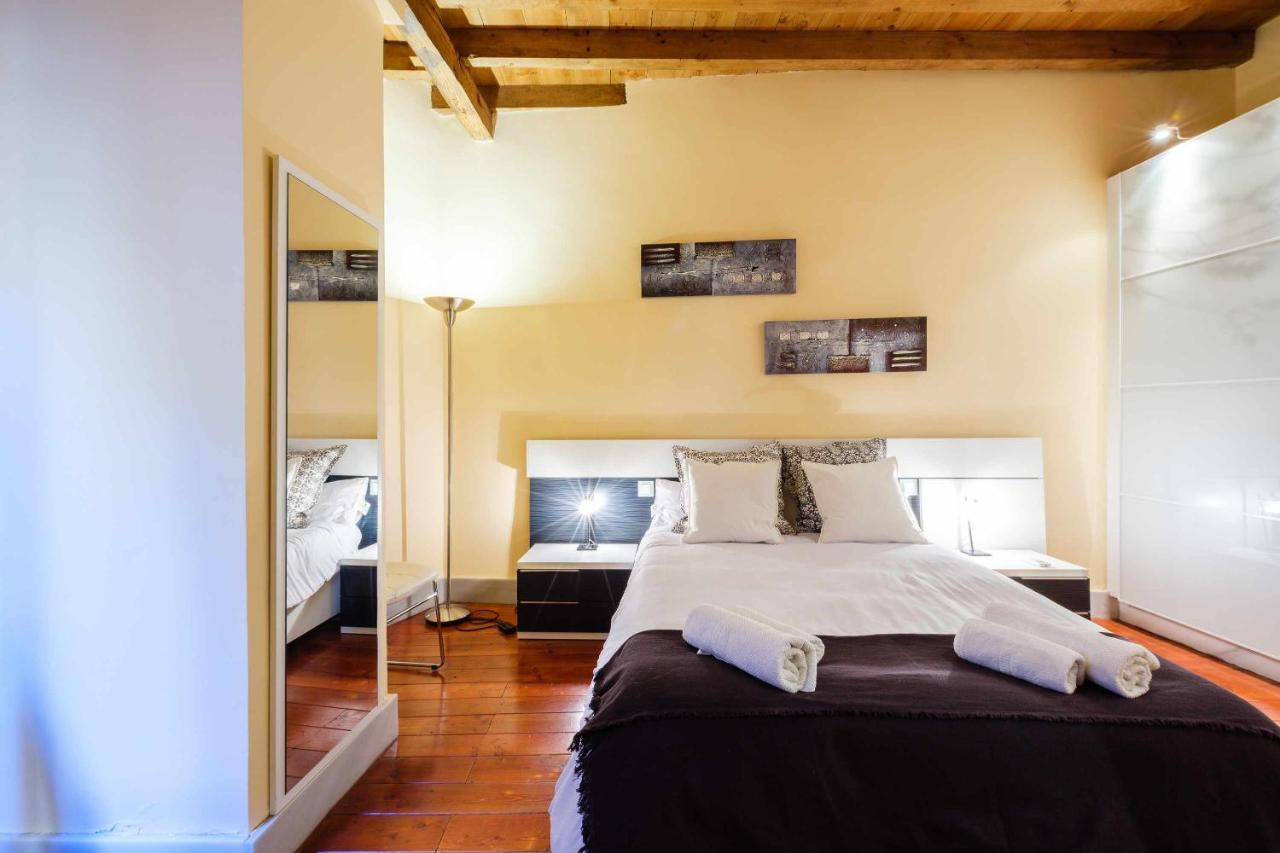Apartamento Con Patio Junto A La Catedral By Toledo Ap エクステリア 写真