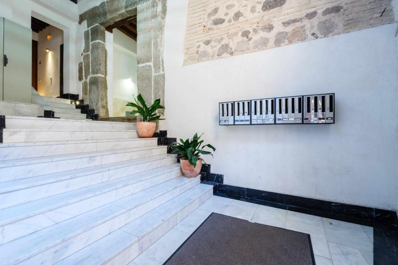 Apartamento Con Patio Junto A La Catedral By Toledo Ap エクステリア 写真