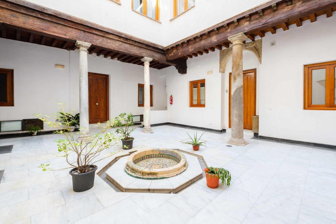 Apartamento Con Patio Junto A La Catedral By Toledo Ap エクステリア 写真